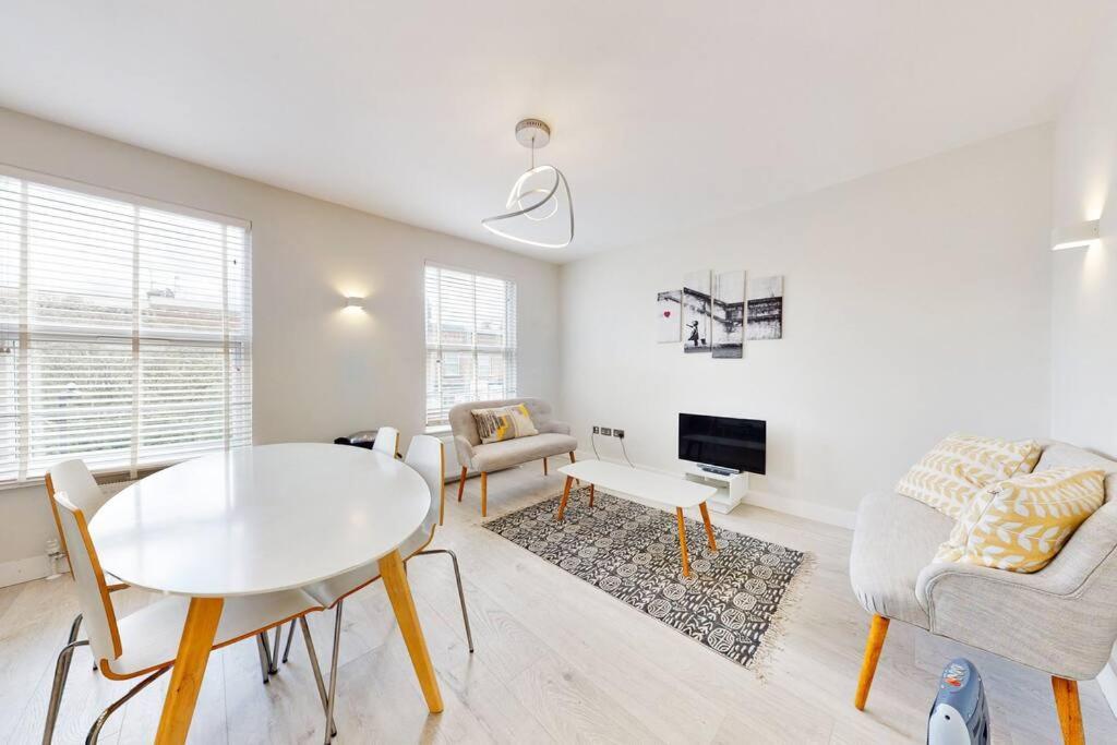 Вилла Stylish 2Bed2Bath Flat 4Min From Tube Station Лондон Экстерьер фото